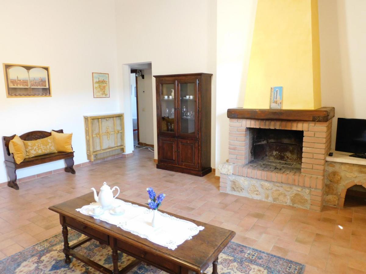 Casa Vacanze Senesi San Gimignano Exterior photo